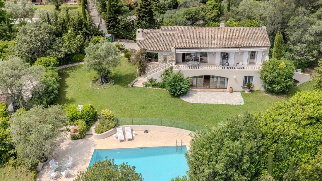 House in Mougins, Provence-Alpes-Côte d'Azur, France 2 - 14605182