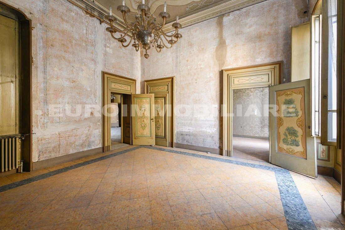Estate in Historic Center, Brescia, Lombardy 1 - 15688096