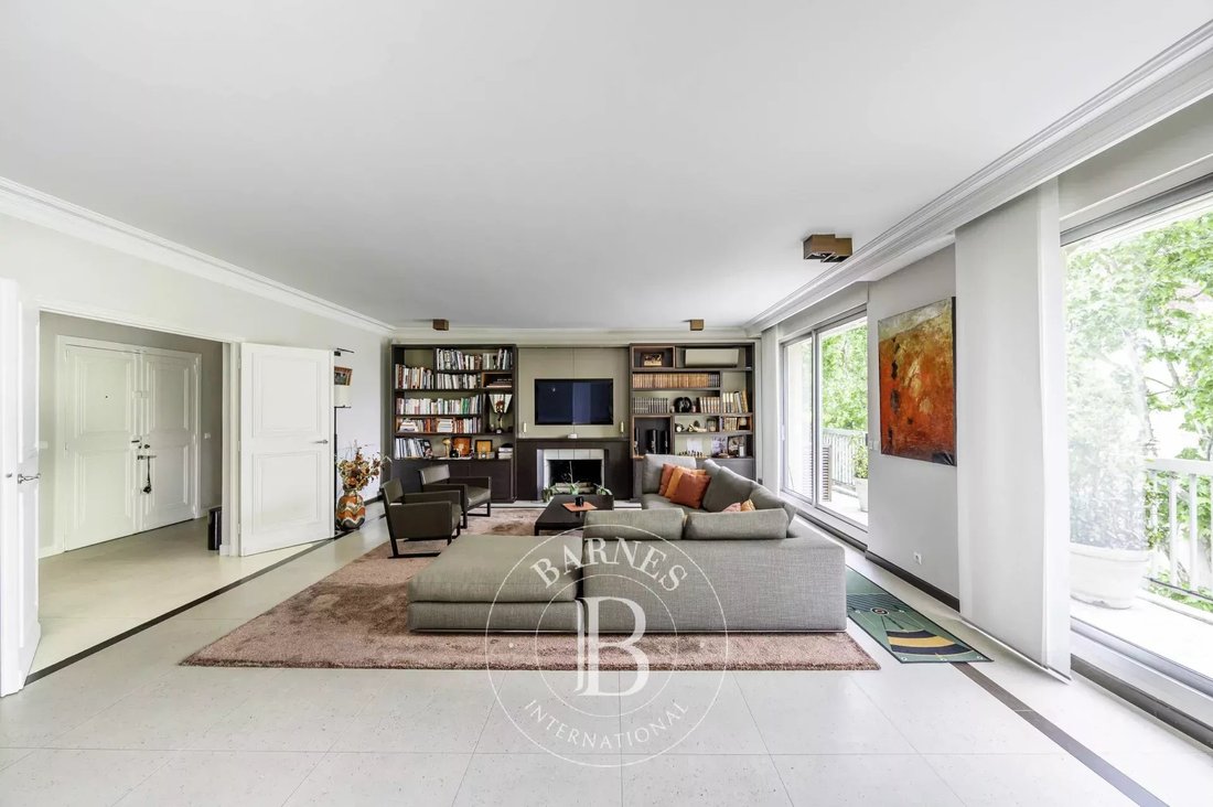 Apartment in Ile de la Jatte - Parc d'Orléans, Neuilly-sur-Seine, France 2 - 15688128