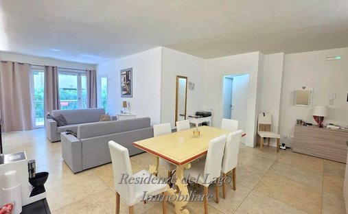 Apartment in Historic Center, Desenzano del Garda, Lombardy 1
