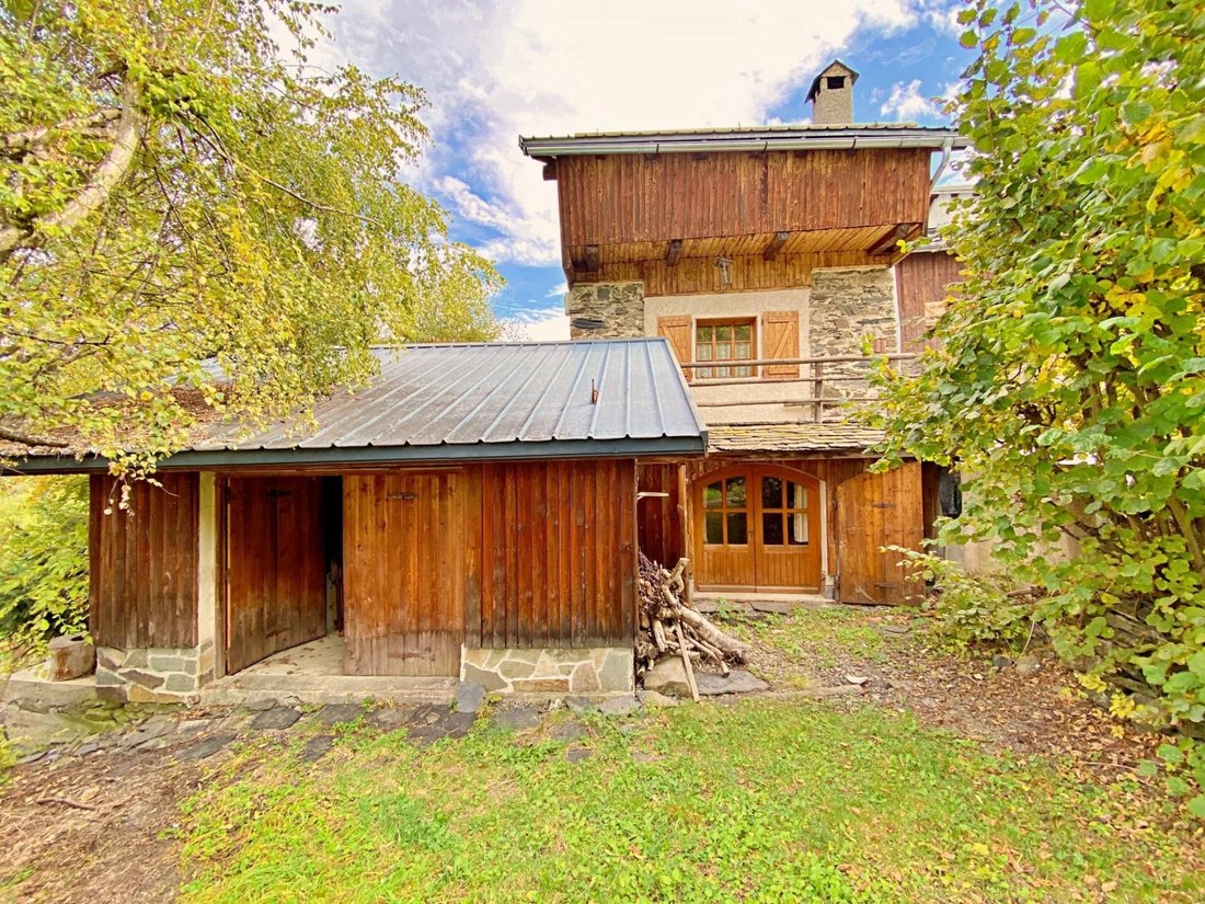 Chalet in Les Allues, Auvergne-Rhône-Alpes, France 4 - 14939327