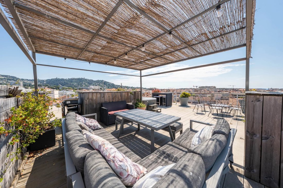 Apartment in Saint Nicolas, Cannes, France 2 - 15688060