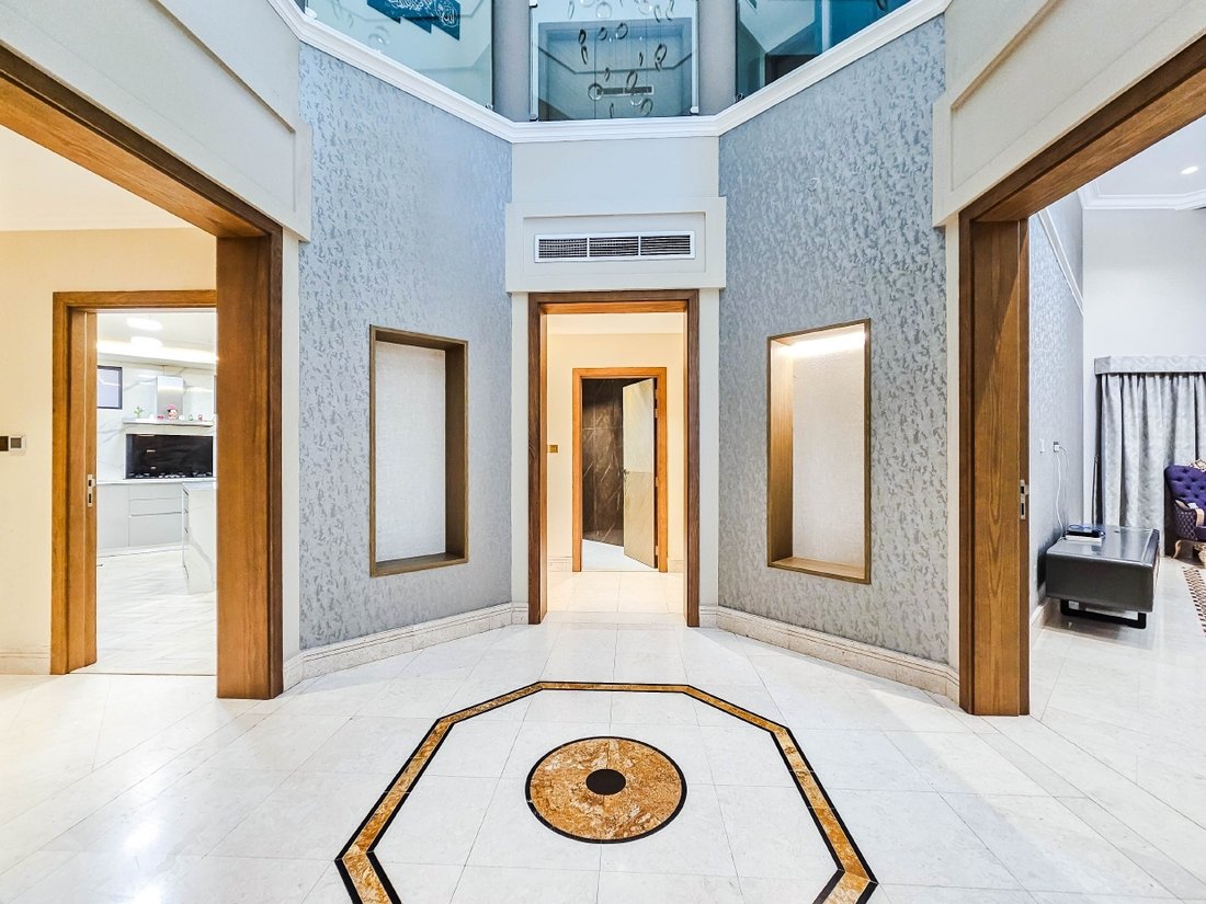 Villa in Dubai, Dubai, United Arab Emirates 4 - 15688250