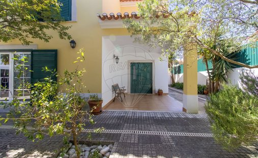 Haus in Silveira, Lissabon, Portugal 1
