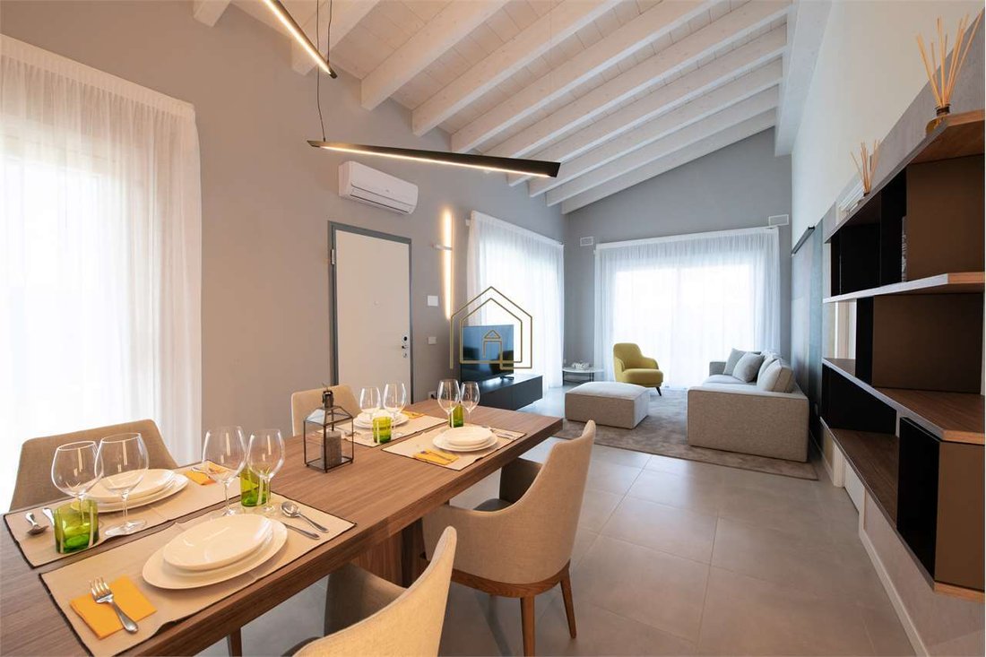 Villa in Pozze - San Martino, Lonato del Garda, Lombardy 5 - 15690286