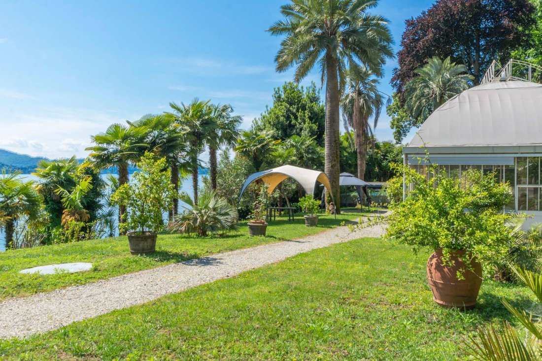 Villa in Ghiffa, Piedmont, Italy 2 - 15690549