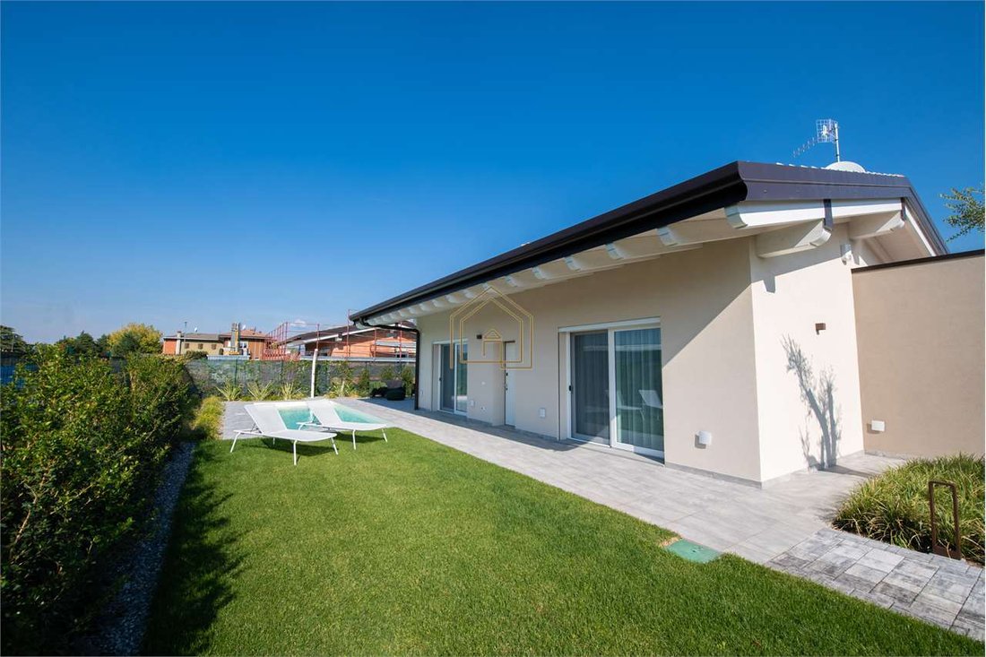 Villa in Entroterra, Desenzano del Garda, Lombardy 5 - 15690337