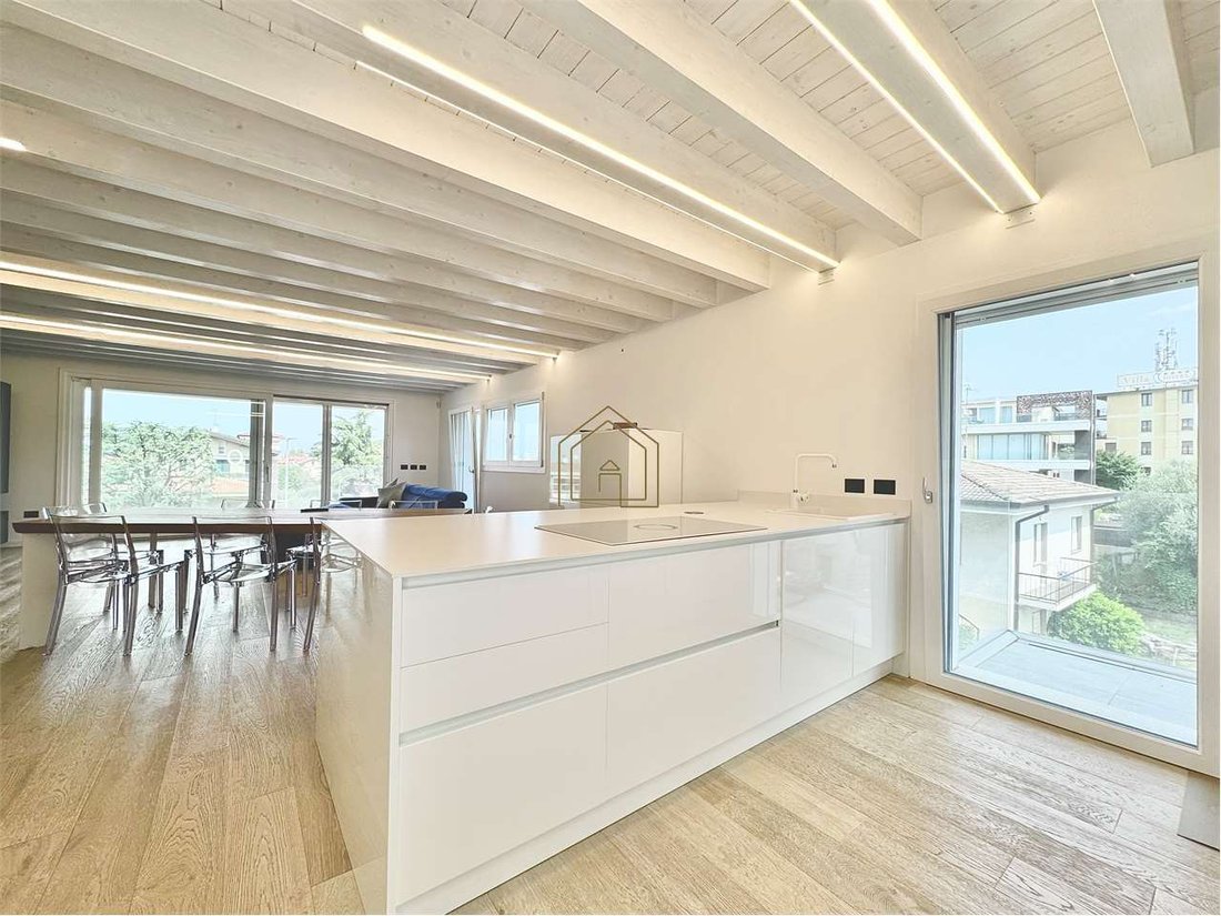Apartment in Desenzano Centro, Desenzano del Garda, Lombardy 5 - 15690238