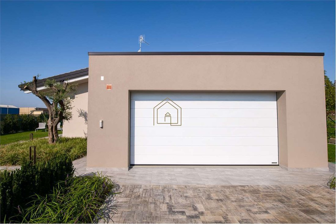 Villa in Pozze - San Martino, Lonato del Garda, Lombardy 3 - 15690286