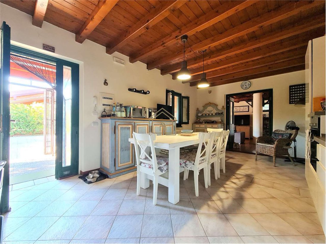 Villa in Rivoltella, Desenzano del Garda, Lombardy 5 - 15690224