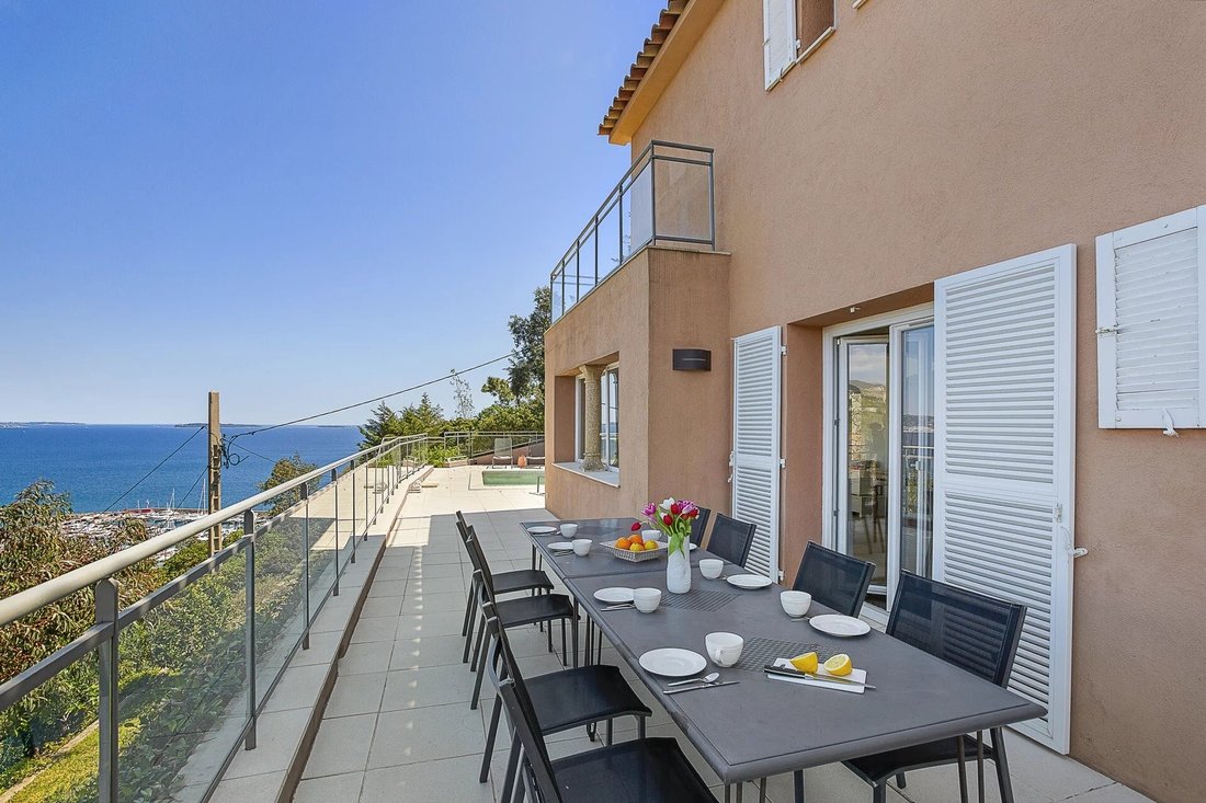 House in Théoule-sur-Mer, Provence-Alpes-Côte d'Azur, France 4 - 15689874