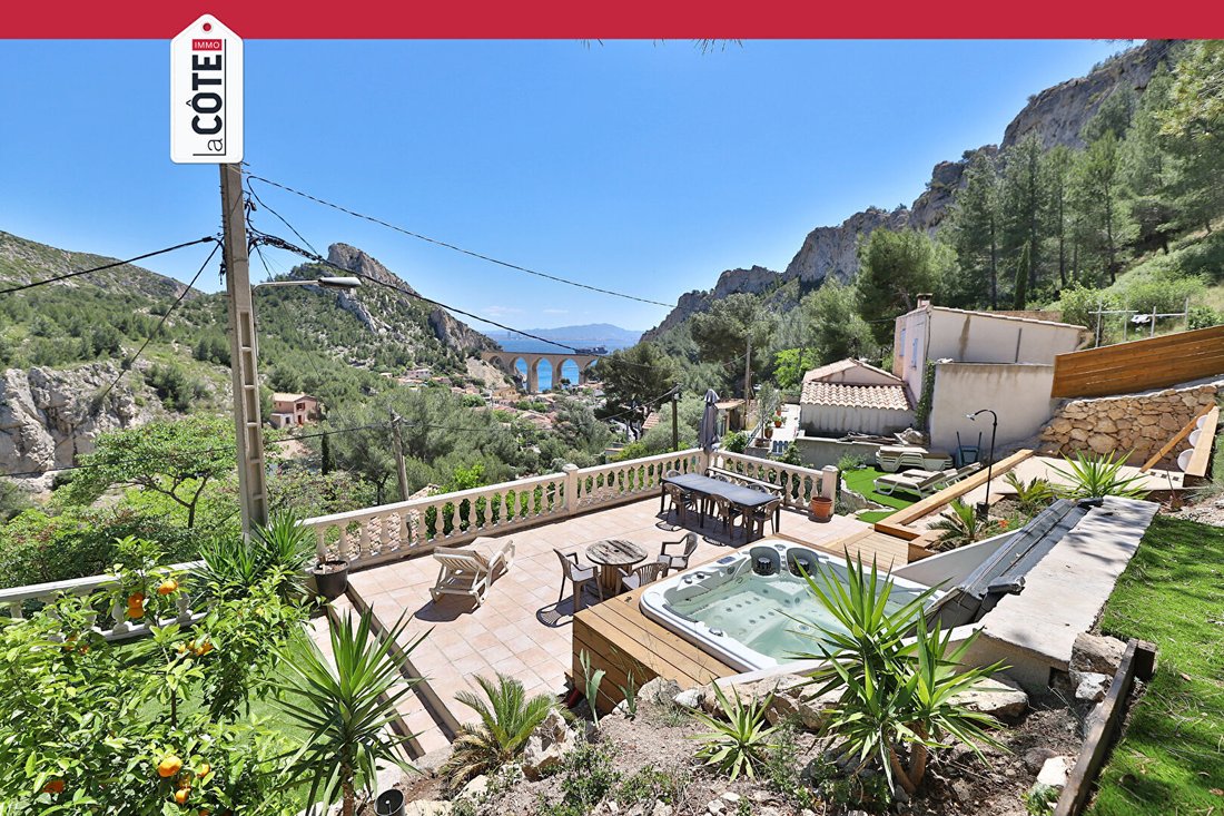 Villa in Le Rove, Provence-Alpes-Côte d'Azur, France 1 - 15691859