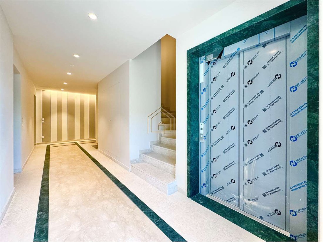Apartment in Desenzano Centro, Desenzano del Garda, Lombardy 2 - 15690325
