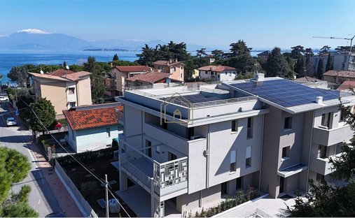 Apartment in Desenzano Centro, Desenzano del Garda, Lombardy 1