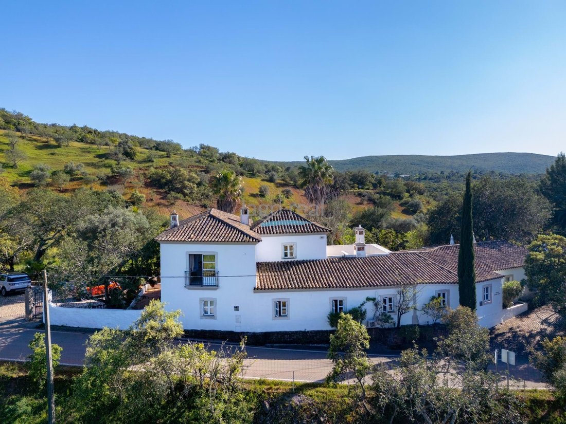Villa in Loule (Sao Clemente), Algarve, Portugal 1 - 15688717