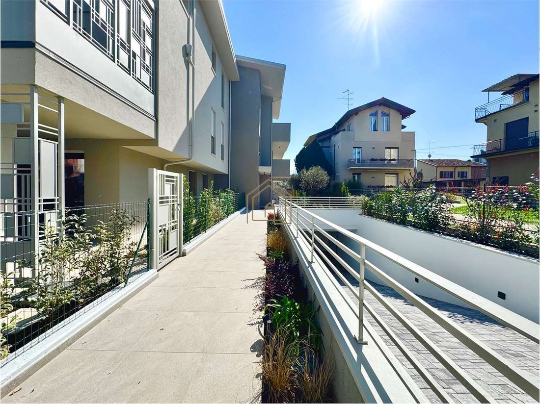 Apartment in Desenzano Centro, Desenzano del Garda, Lombardy 5 - 15690325