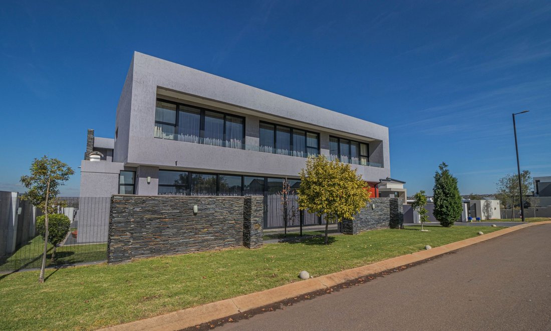 Country House in Sunderland Ridge AH, Gauteng, South Africa 2 - 15689495