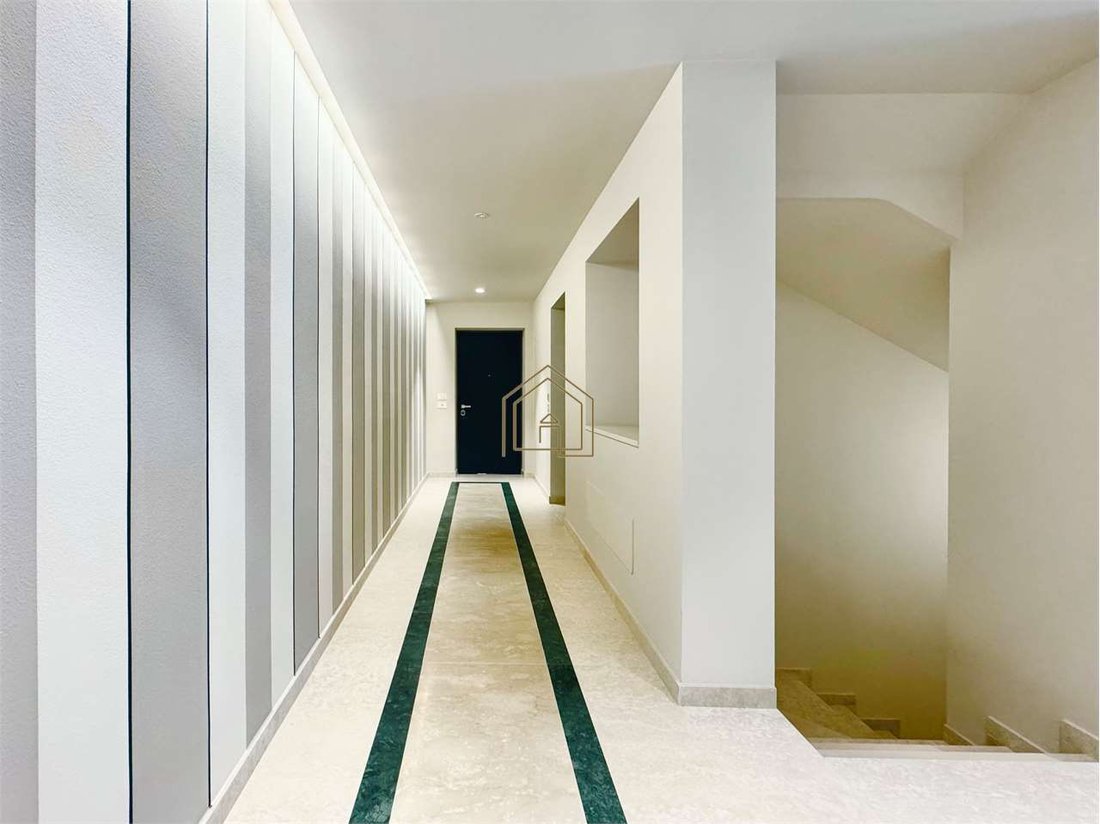 Apartment in Desenzano Centro, Desenzano del Garda, Lombardy 3 - 15690325