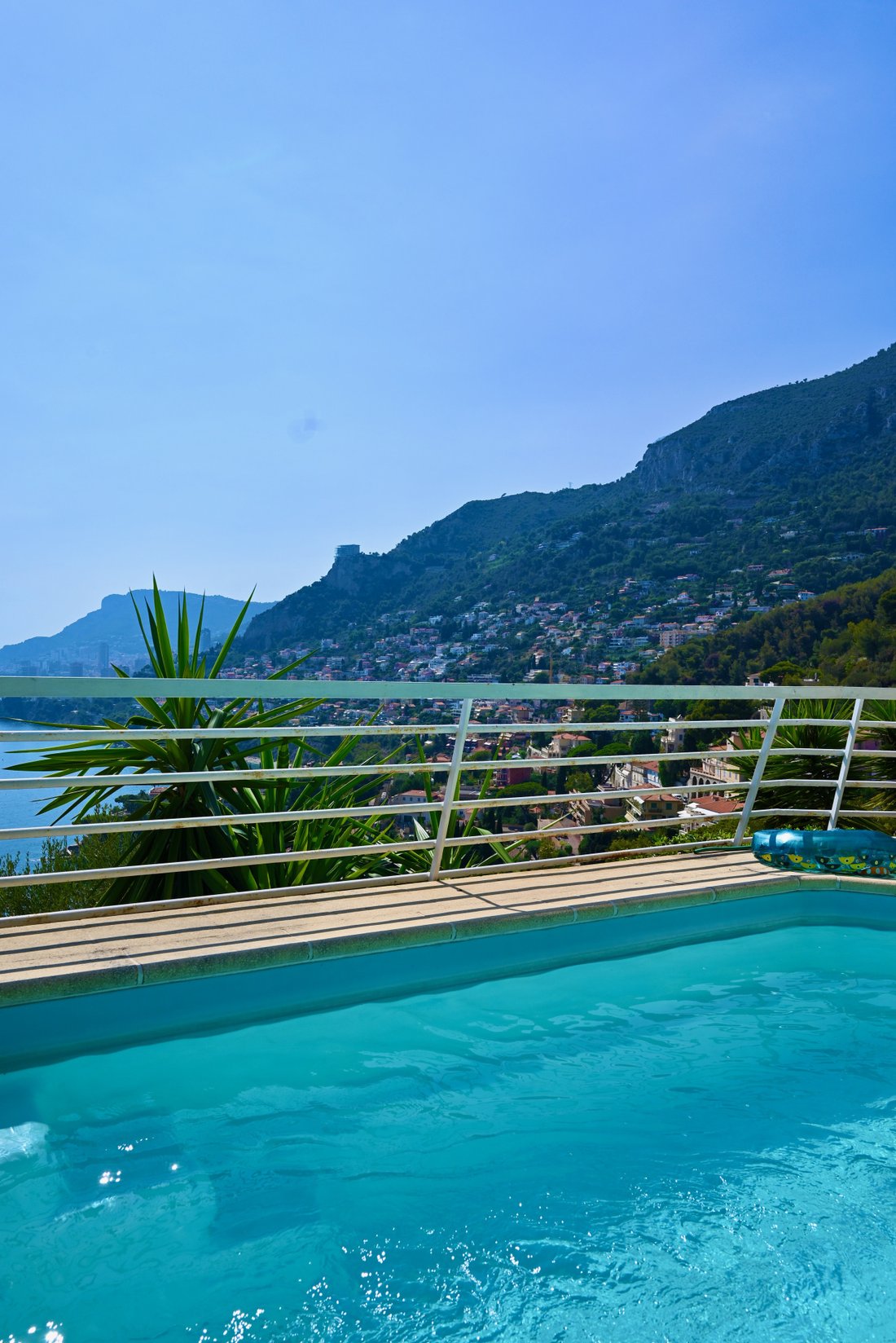 Apartment in Cabbe-Saint Roman, Roquebrune-Cap-Martin, France 1 - 15689904