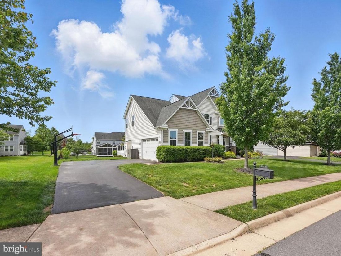 House in Chantilly, Virginia, United States 2 - 15690984