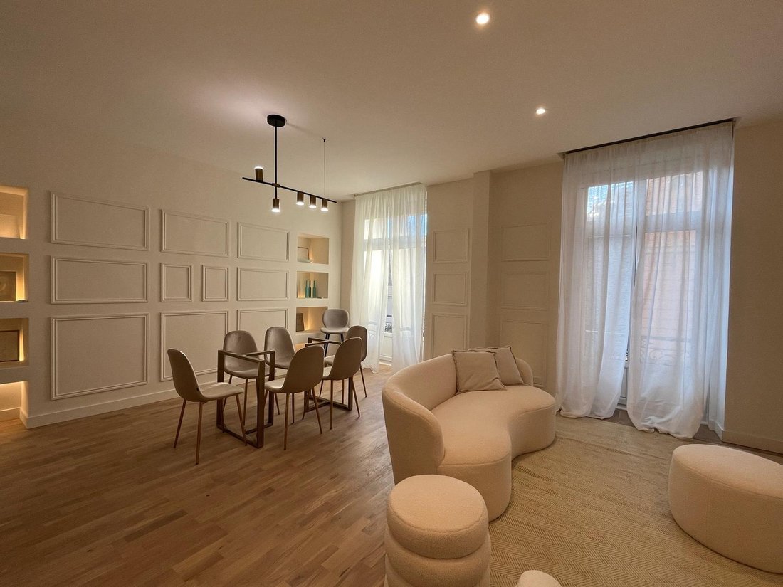 Wohnung in Nizza, Provence-Alpes-Côte d'Azur, Frankreich 2 - 15690032