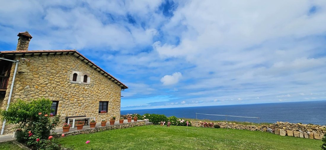 House in San Vicente de la Barquera, Cantabria, Spain 1 - 15688859