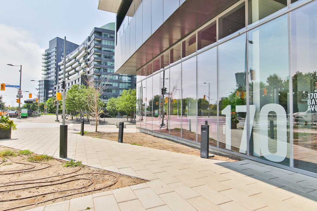 Condo in Toronto, Ontario, Canada 5 - 15690776