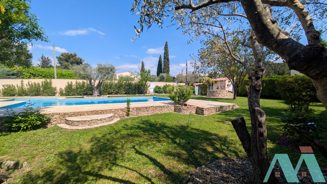 House in Les Freres-Les Cancades-Les Ginestes, Le Beausset, France 4 - 15689920