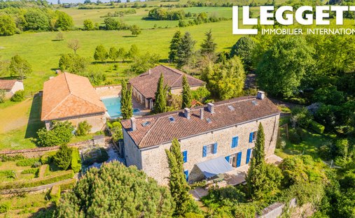 House in Vouthon, Nouvelle-Aquitaine, France 1
