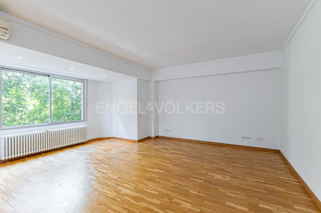 Apartment in Eixample, Barcelona, Spain 2 - 15690400
