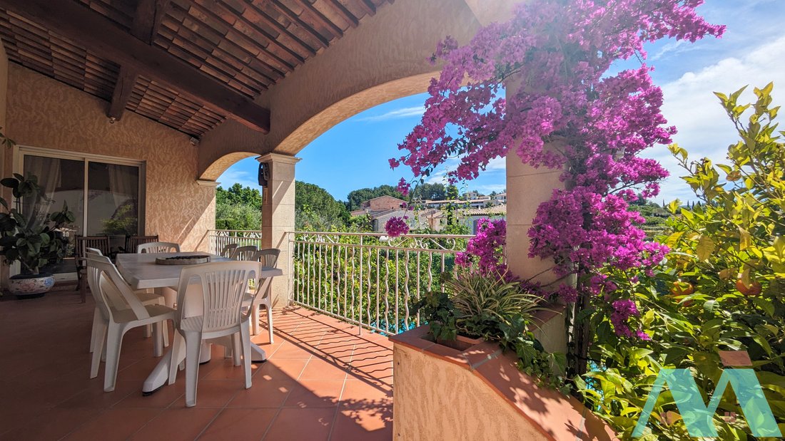 House in Le Castellet, Provence-Alpes-Côte d'Azur, France 2 - 15690227