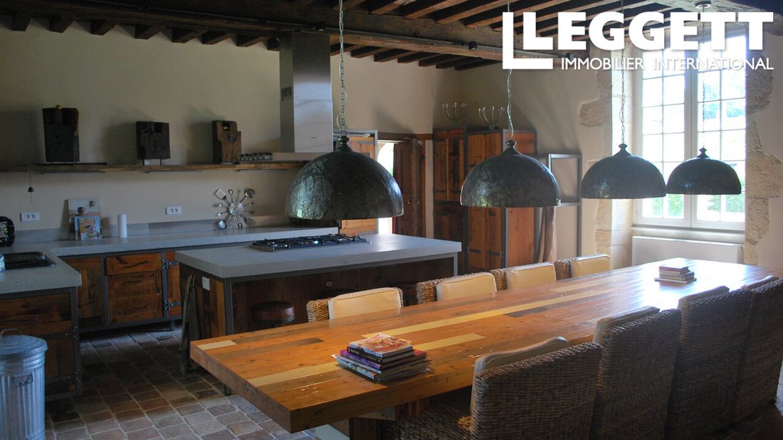 House in Luchapt, Nouvelle-Aquitaine, France 5 - 15690713