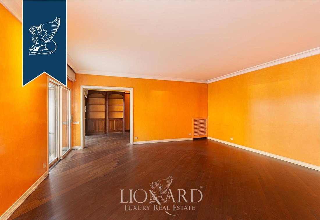 Apartment in Historic Center, Milan, Lombardy 3 - 15632429