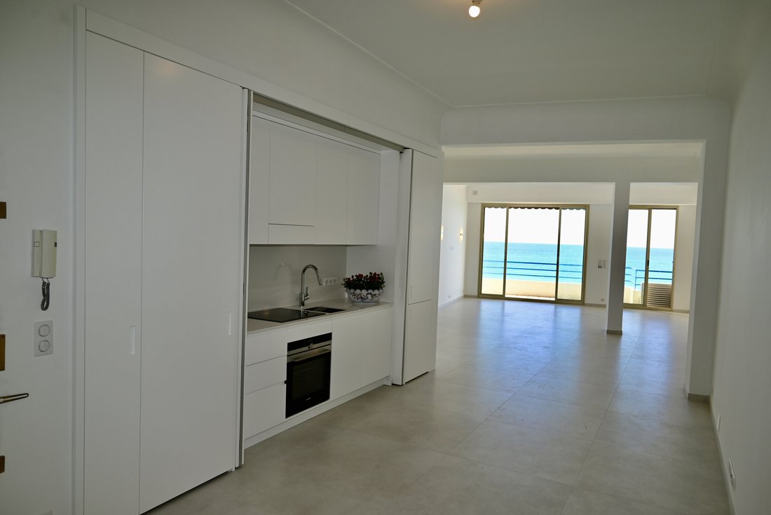 Wohnung in Nizza, Provence-Alpes-Côte d'Azur, Frankreich 4 - 15689685