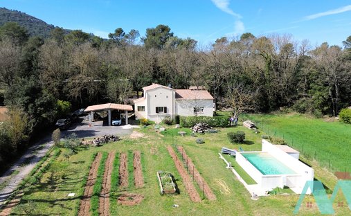 House in Signes, Provence-Alpes-Côte d'Azur, France 1