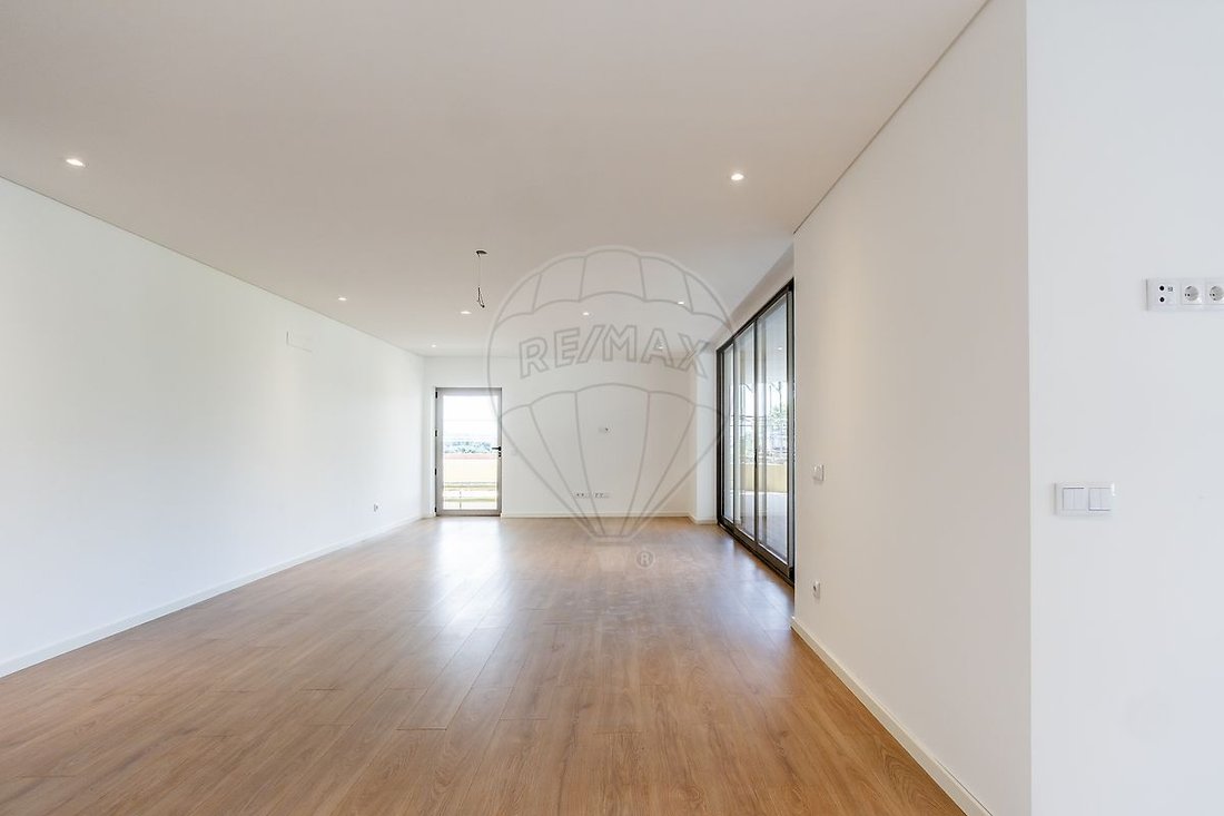 Apartment in Sao Joao da Madeira, Aveiro District, Portugal 2 - 15692030