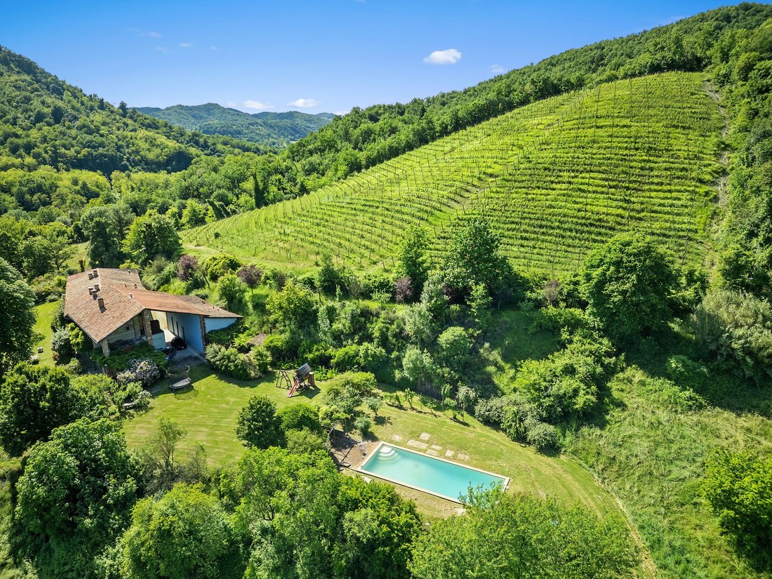 Estate in Odalengo Grande, Piedmont, Italy 1 - 15071166