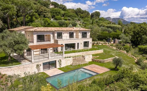 Villa in Saint-Paul-de-Vence, Provence-Alpes-Côte d'Azur, France 1