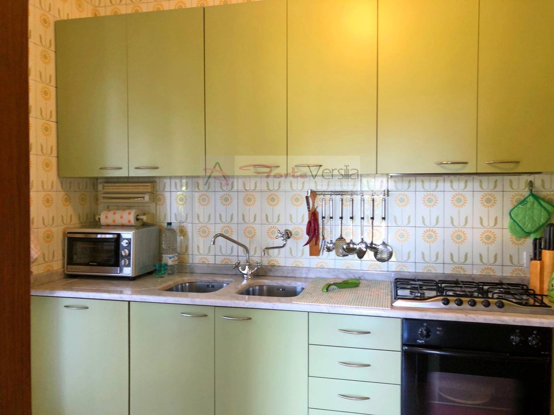 Villa in Caranna-Vaiana, Forte dei Marmi, Tuscany 4 - 15690505