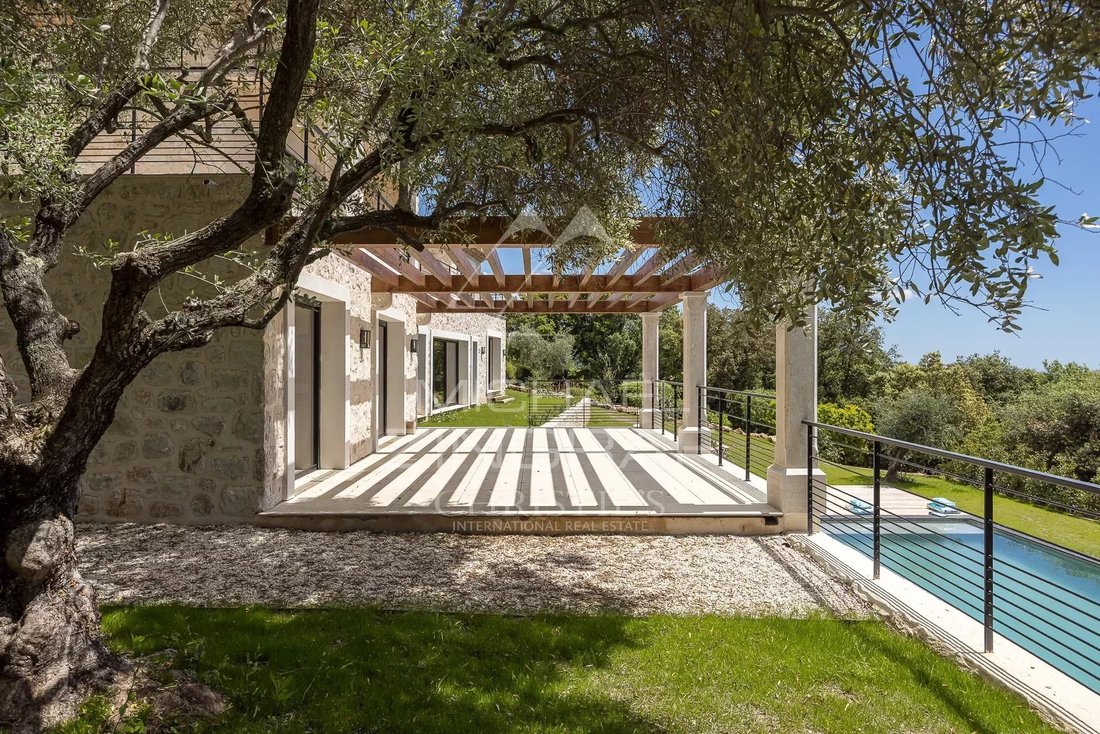 Villa in Saint-Paul-de-Vence, Provence-Alpes-Côte d'Azur, France 5 - 15634768
