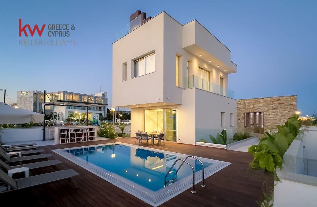 Villa in Ayia Napa, Cyprus 1 - 15688631