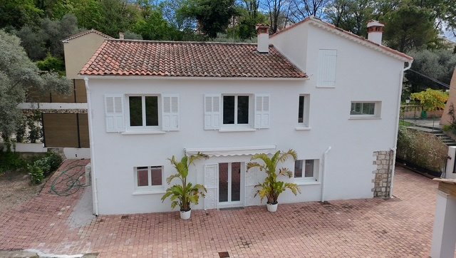 Villa in Grasse, Provence-Alpes-Côte d'Azur, France 1 - 15689985