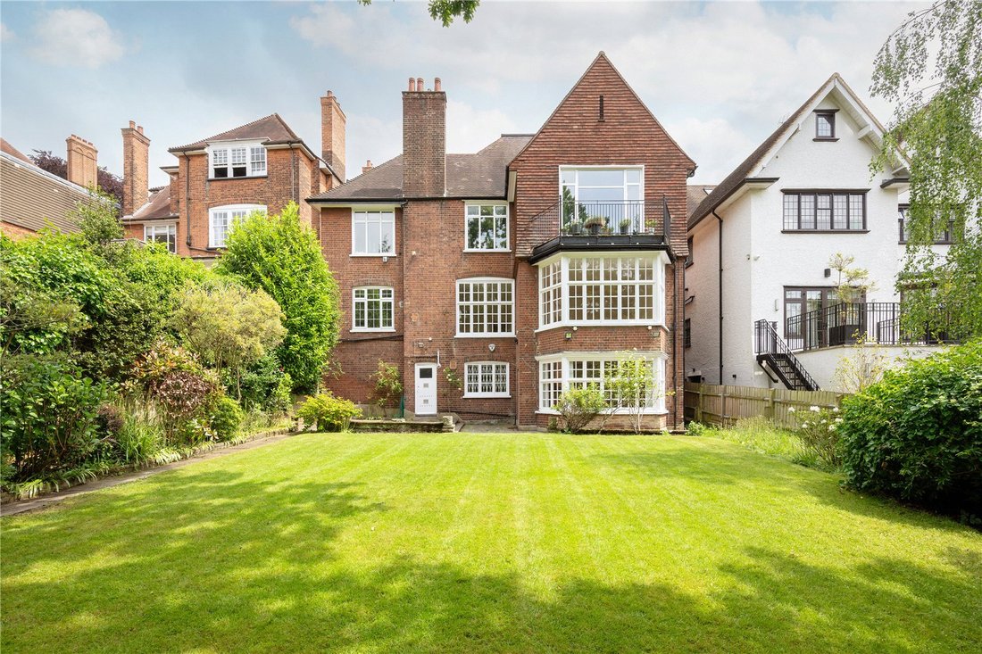 House in Hampstead, Camden, England 1 - 15404384