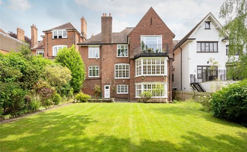 House in Hampstead, Camden, England 1