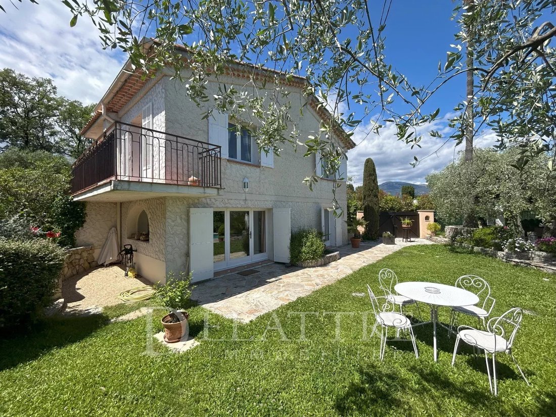 Villa in Opio, Provence-Alpes-Côte d'Azur, France 2 - 15689038