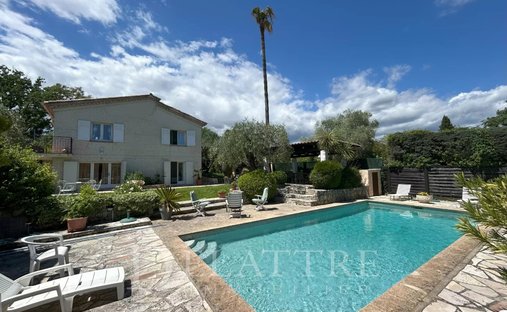 Villa in Opio, Provence-Alpes-Côte d'Azur, France 1
