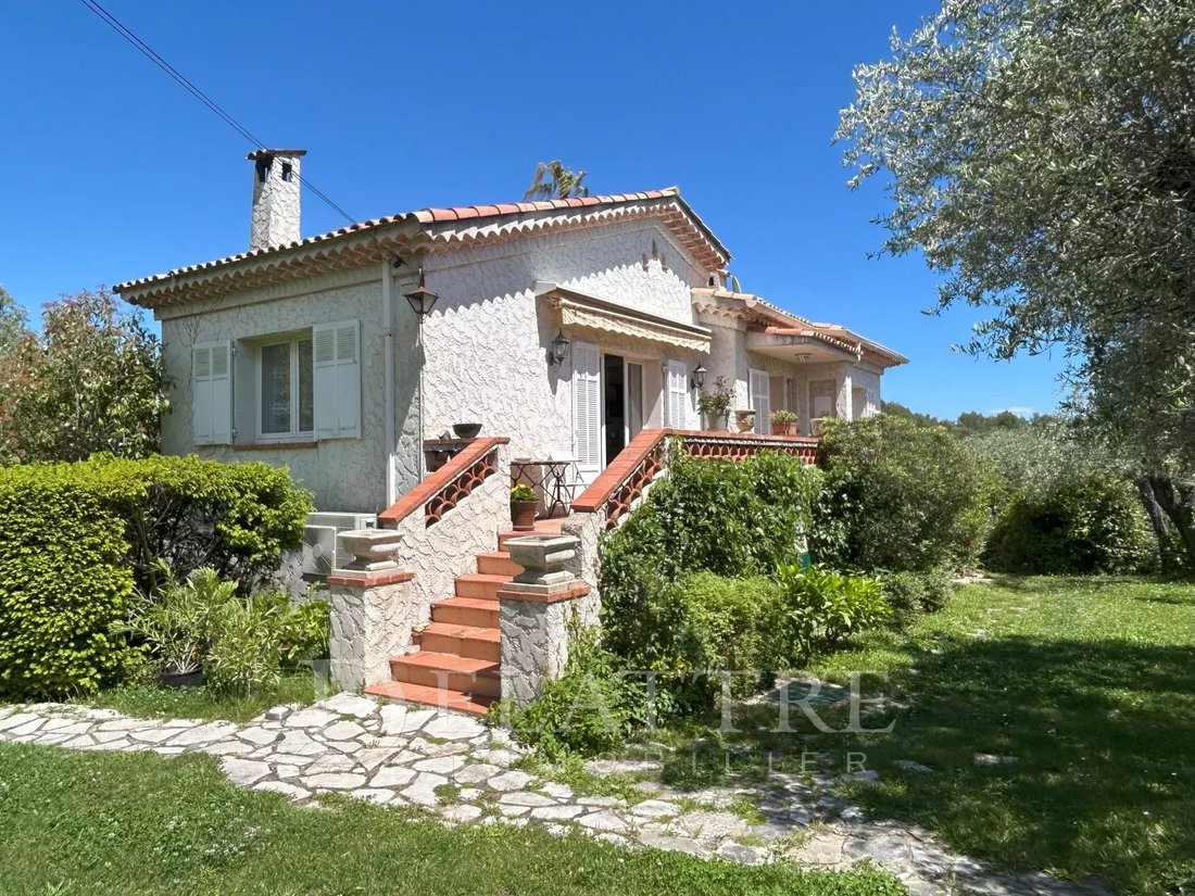 Villa in Opio, Provence-Alpes-Côte d'Azur, France 3 - 15689038
