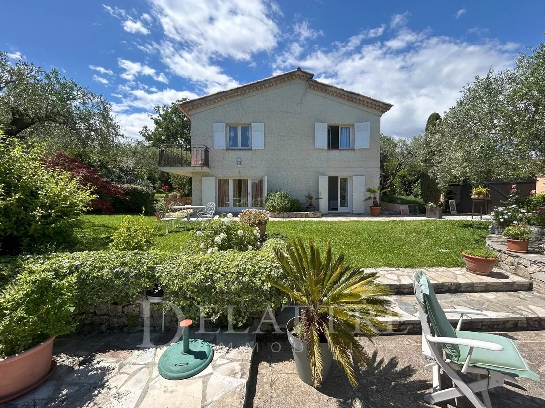 Villa in Opio, Provence-Alpes-Côte d'Azur, France 4 - 15689038