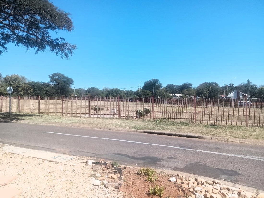 Land in Centurion, Gauteng, South Africa 4 - 15688669