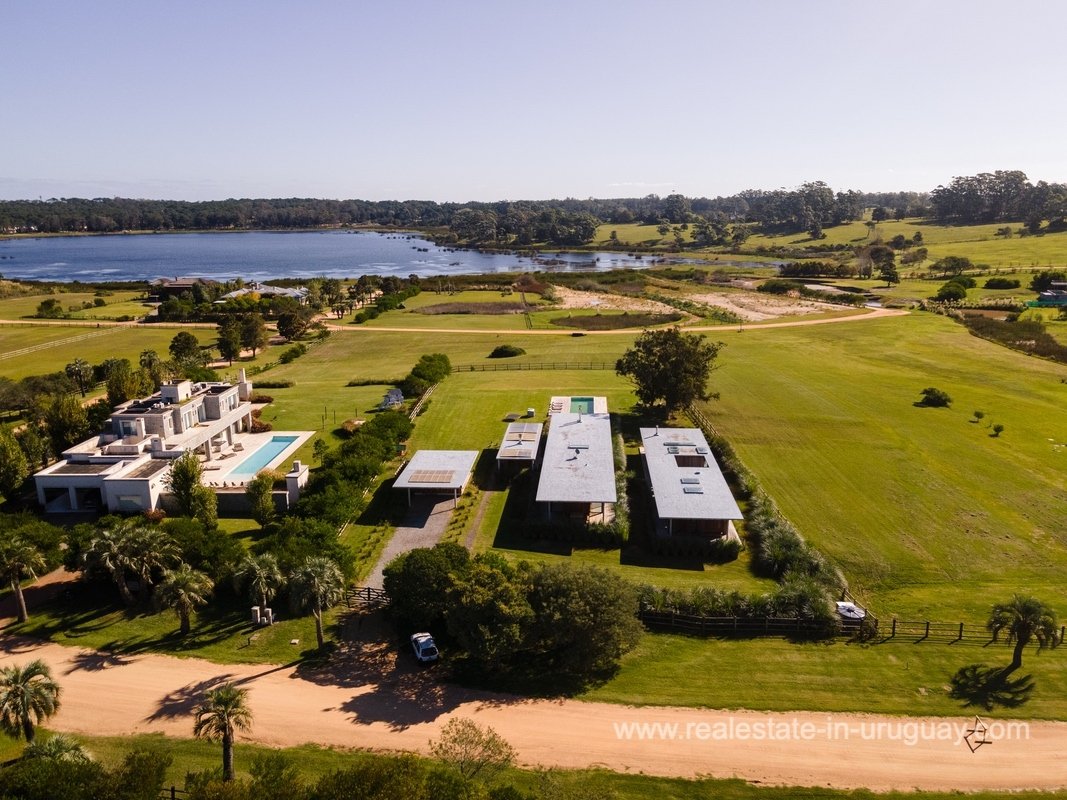 Estate in Manantiales, Maldonado Department, Uruguay 2 - 15688960